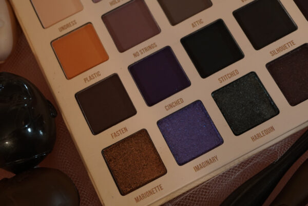 Bachari Dollhouse Eyeshadow Palette – High-Quality Pigmented Shades - Image 8