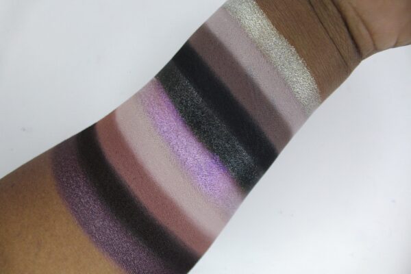 Bachari Dollhouse Eyeshadow Palette – High-Quality Pigmented Shades - Image 13